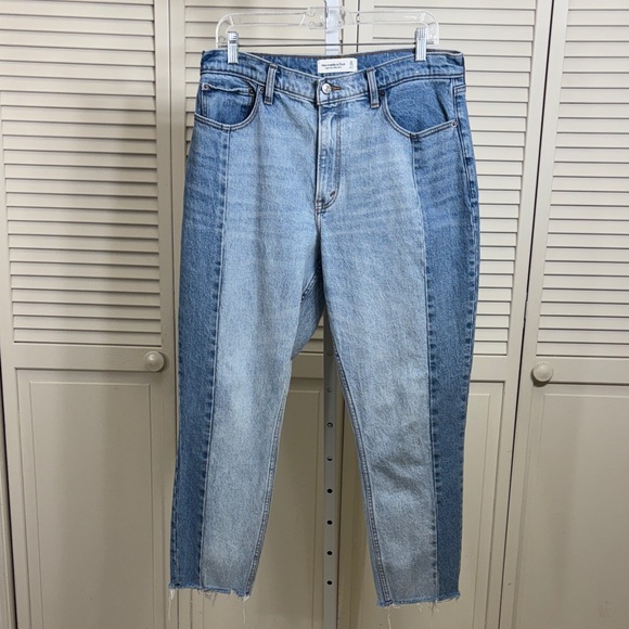 Abercrombie & Fitch Denim - Abercrombie & Fitch High Rise Mom Blue Jeans Size 12 Regular